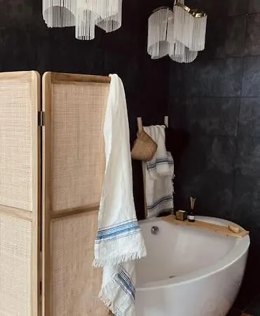 Private Pool Panoramic Views וילה אדחה