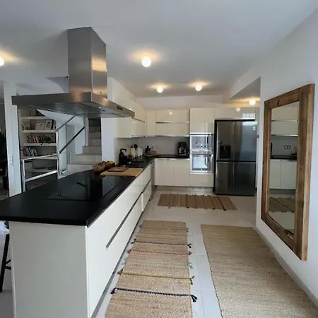 Private Pool Panoramic Views וילה אדחה