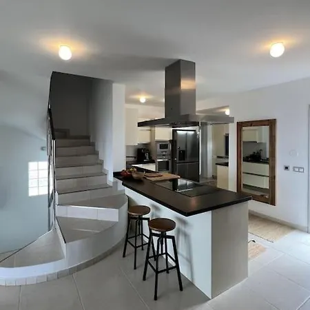 Private Pool Panoramic Views *