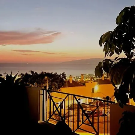 Private Pool Panoramic Views