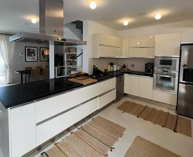 Private Pool Panoramic Views