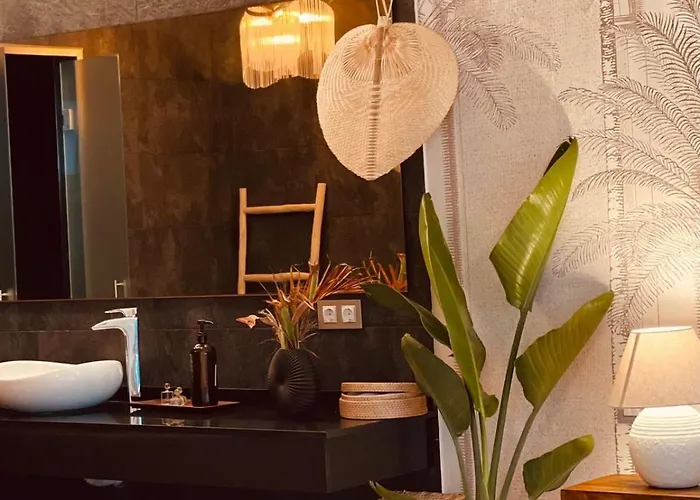 Private Pool Panoramic Views Villa